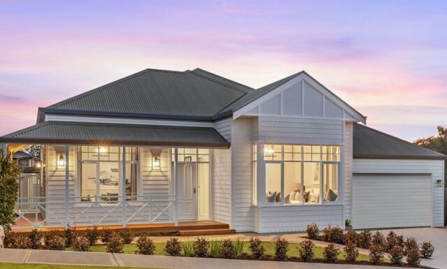 Have you decided you're ready to build your dream home?  Visit one of our display homes this weekend and get started! Check out the Bradford Homes website for details.
Open from 1 pm - 5 pm Saturday and Sunday.

Please be advised that our Monash display home in Blackwood Park is closed for improvements.